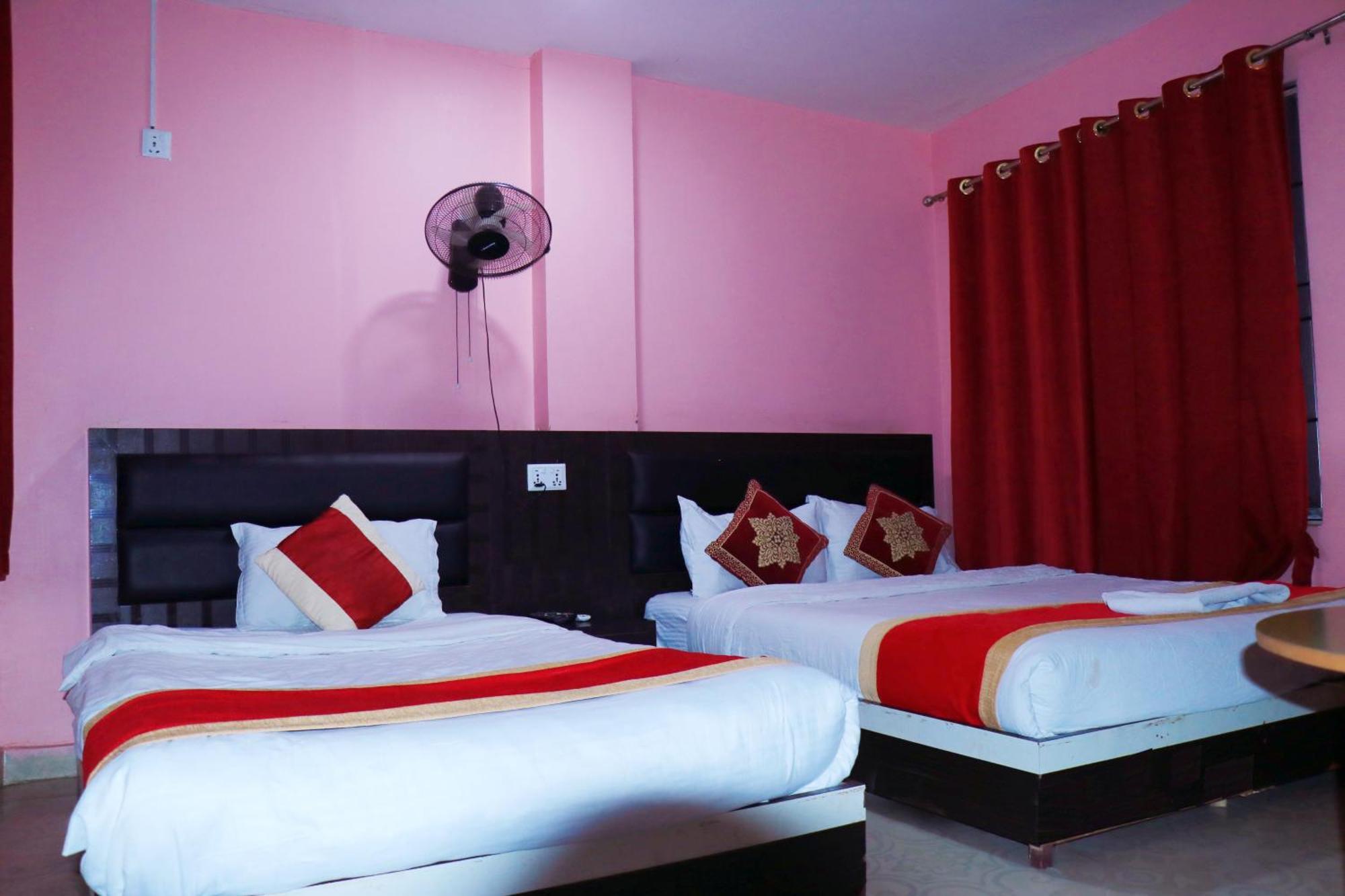 Hotel Megha Heritage Surkhet Zewnętrze zdjęcie